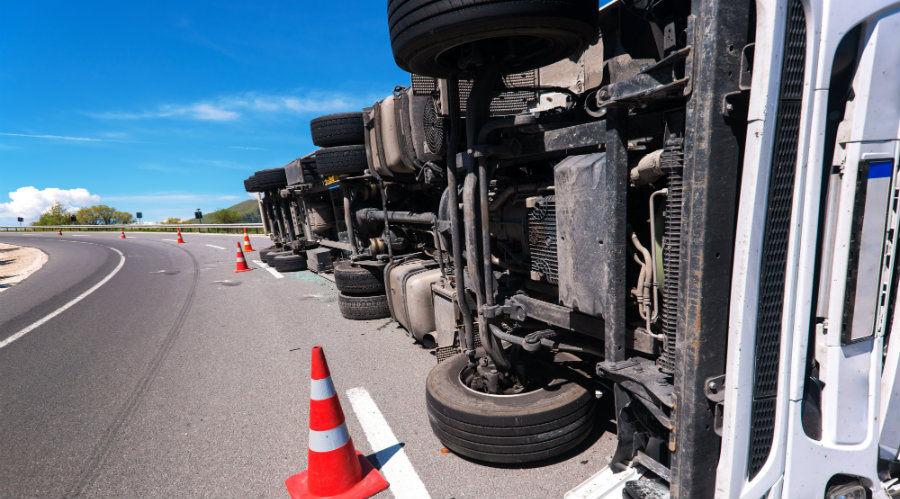 Semi-truck Accident Closes I-70 in Kansas City